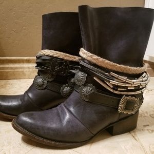 Freebird by Steven Distressed Leather Yerba Boots